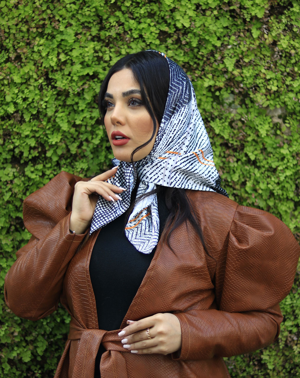 رنگها و طرحها: تنوع بیپایان مینی اسکارفهای ساتن